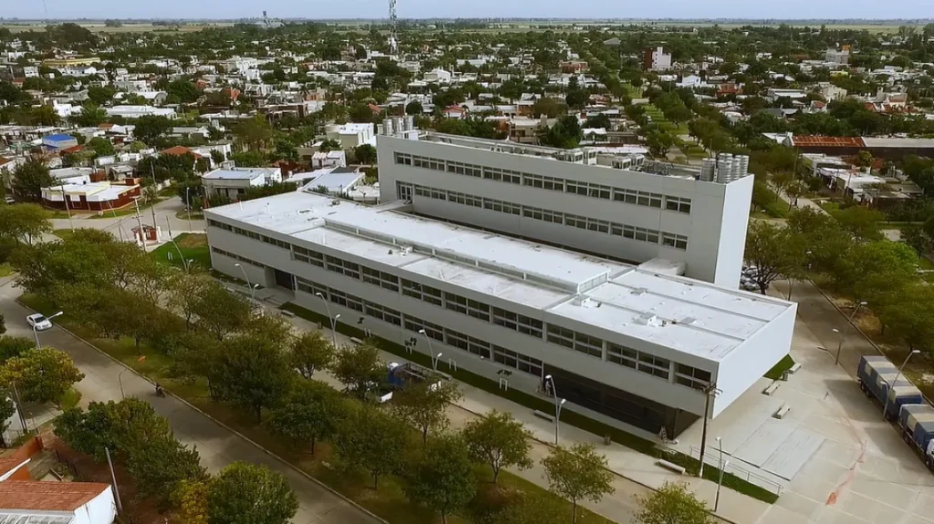 01 hospital ceres - Grupo Cosmos